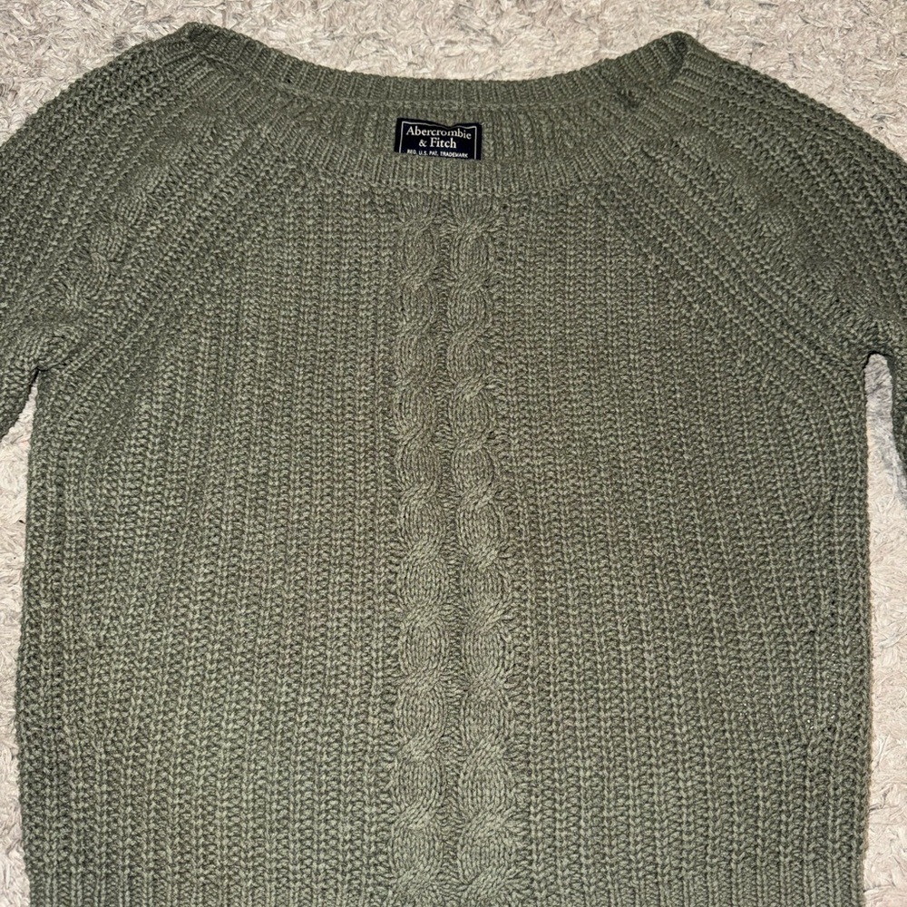 Abercrombie & Fitch Olive Cable Knit Sweater